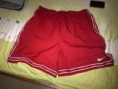 short nike rojo